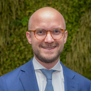 dr. Christiaan Schakel